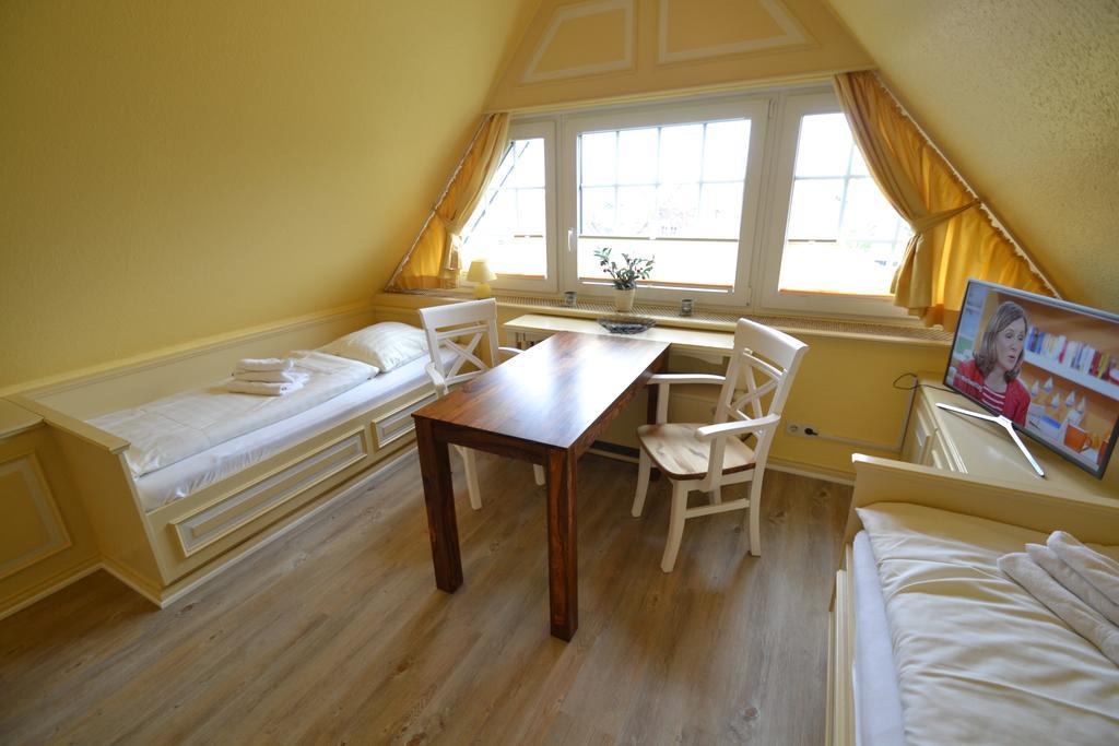 Priel-Hues Apartment Лист Екстериор снимка